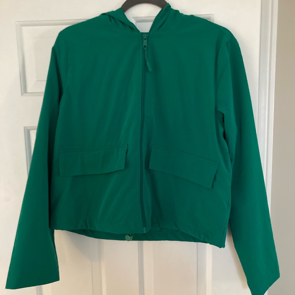 Preppy New Without Tags Kelly Green Golf/Tennis Lightweight Jacket with Pockets